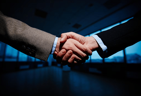 Sterling Tools Rises with New EV Partnership in China